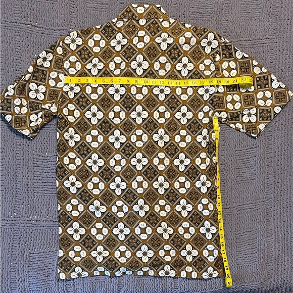 Men’s button up - Picture 8 of 8